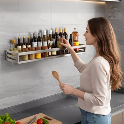 Étagère à épices accès rapide aux condiments femme l'oeuvre